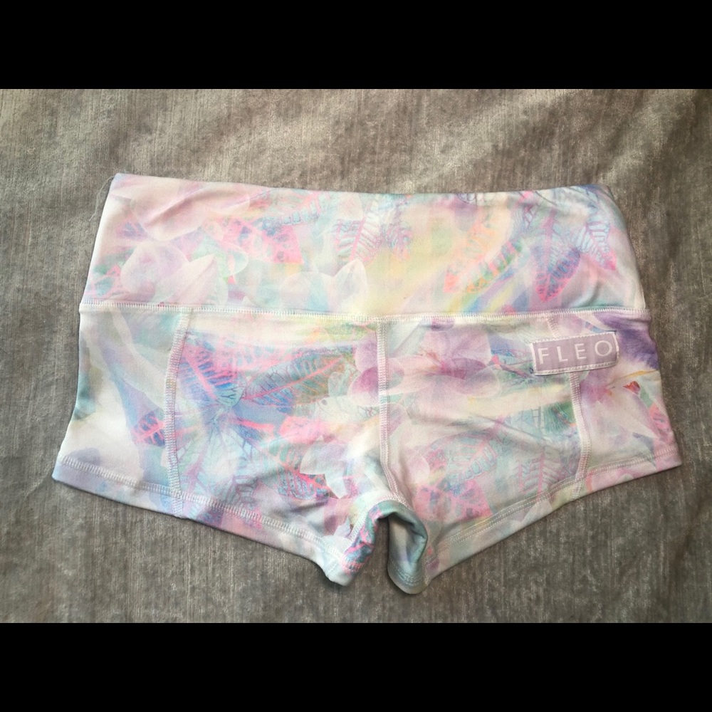 Fleo Low Rise Contour Hibiscus Shorts